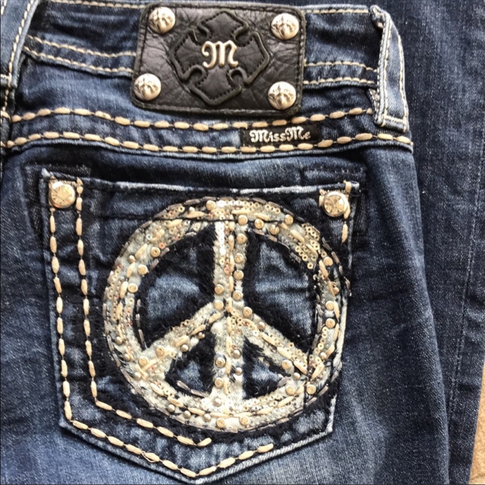 Miss Me Signature Boot Cut sz.28,32in.inseam - Picture 3 of 9